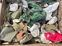 Partij diverse legerkleding - afbeelding 2 van  2