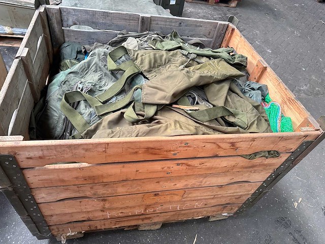 Partij diverse legeruitrusting - afbeelding 5 van  5