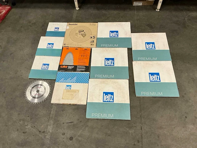 Partij diverse leitz/makita/etc zaagbladen (16x) - afbeelding 1 van  6