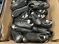 Partij diverse leren indoor voetbalschoenen (112x) - afbeelding 4 van  6