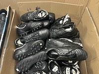 Partij diverse leren indoor voetbalschoenen (112x) - afbeelding 5 van  6