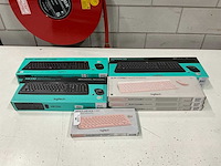 Partij diverse logitech toetsenborden (9x) - afbeelding 1 van  10
