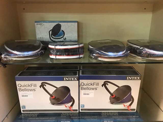 Partij diverse luchtbedpompen (19x) - afbeelding 3 van  4