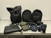 Partij diverse lyle&scott/calvinkleinjeans/armaniexchange/hugoboss tassen/riem (12x)