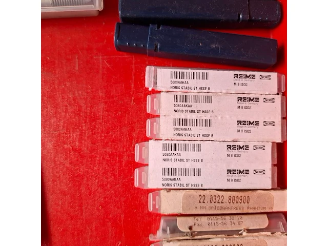 Partij diverse machinetaps - afbeelding 4 van  17