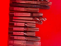 Partij diverse machinetaps - afbeelding 13 van  17