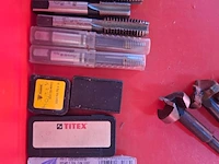 Partij diverse machinetaps - afbeelding 14 van  17