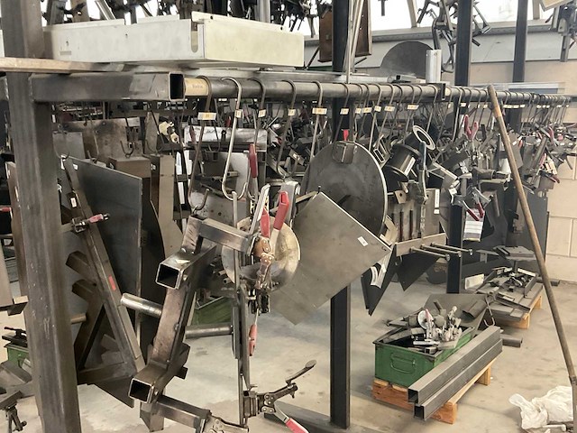 Partij diverse mallen - afbeelding 6 van  12