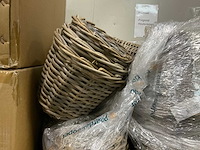 Partij diverse manden en kransen - afbeelding 8 van  10