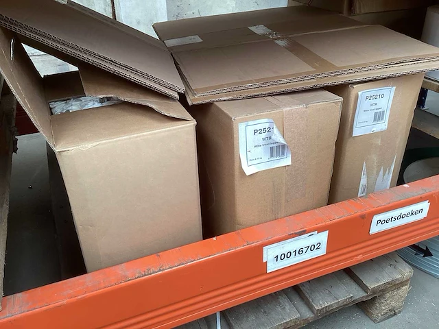 Partij diverse materialen - afbeelding 6 van  20