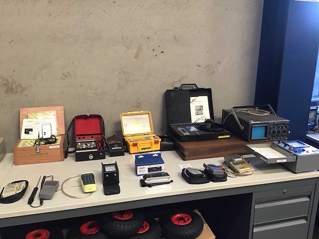 Partij diverse meetapparatuur - afbeelding 1 van  11