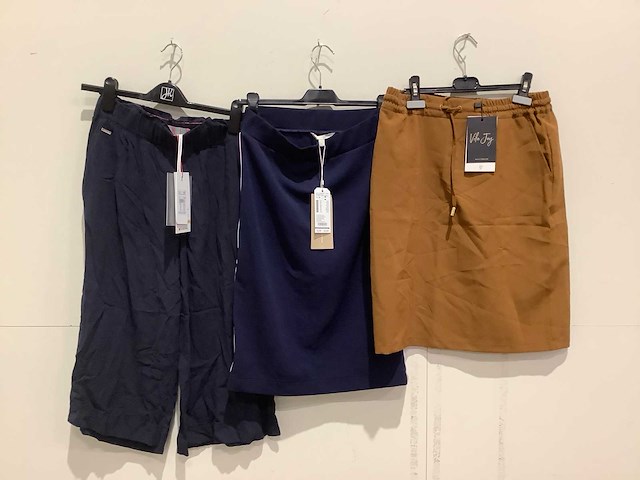 Partij diverse merkkleding (50x) - afbeelding 1 van  9