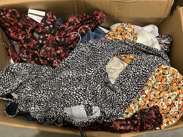 Partij diverse merkkleding (50x) - afbeelding 9 van  9