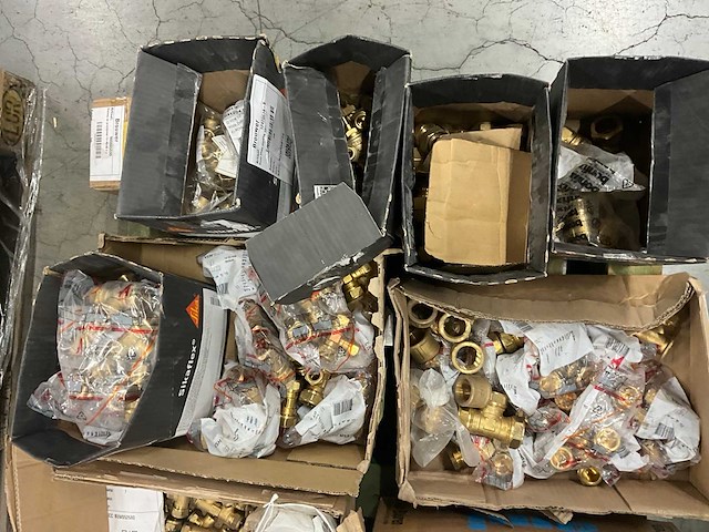 Partij diverse messing knelkoppelingen - afbeelding 7 van  7