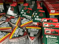 Partij diverse metabo/schuurschijven/schuurpapier/polijstsponsen/schuurbanden/etc (267 verpakkingen) - afbeelding 1 van  8