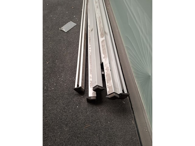 Partij diverse metalen en aluminium profielen - afbeelding 2 van  8