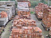 Partij diverse metselstenen op 5x pallet - afbeelding 1 van  12