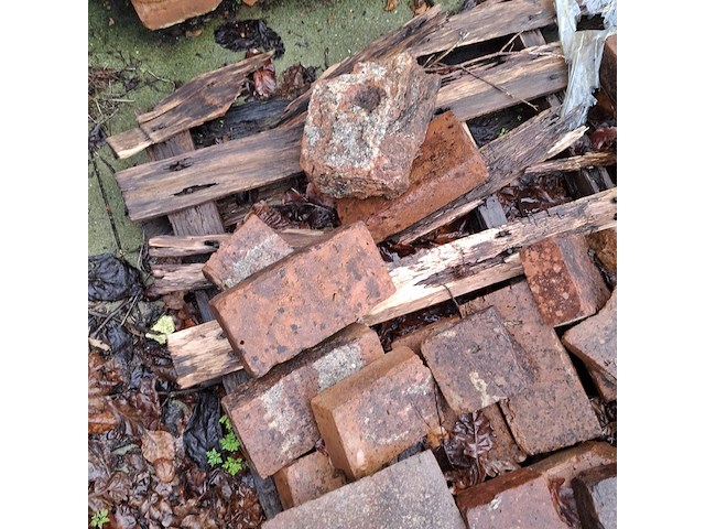 Partij diverse metselstenen op 5x pallet - afbeelding 11 van  12