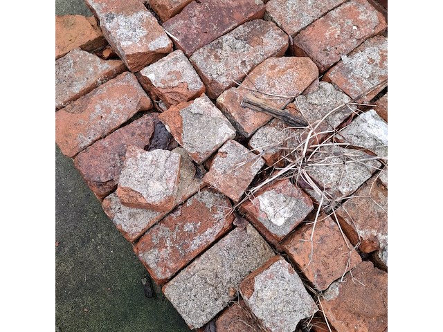 Partij diverse metselstenen op 6x pallet - afbeelding 5 van  16