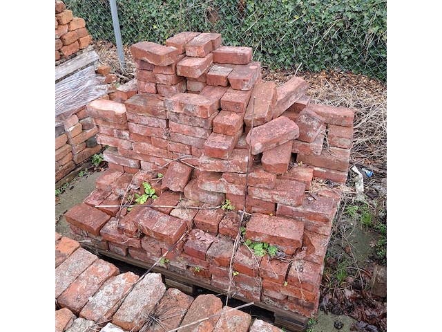 Partij diverse metselstenen op 6x pallet - afbeelding 6 van  16