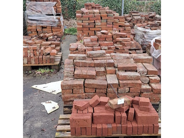 Partij diverse metselstenen op 6x pallet - afbeelding 9 van  16