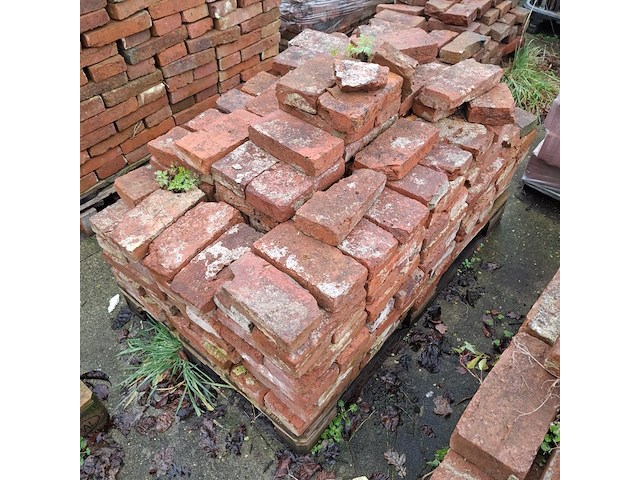 Partij diverse metselstenen op 6x pallet - afbeelding 12 van  16