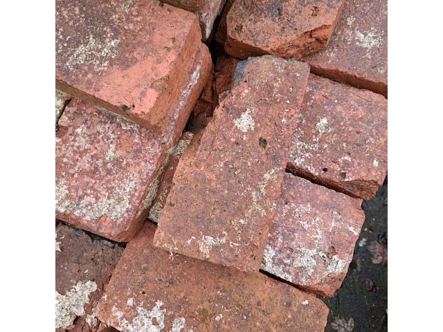 Partij diverse metselstenen op 6x pallet - afbeelding 13 van  16