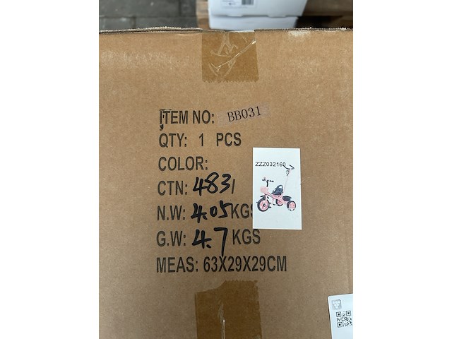 Partij diverse meubelen w.o. rotan kasten - afbeelding 3 van  8