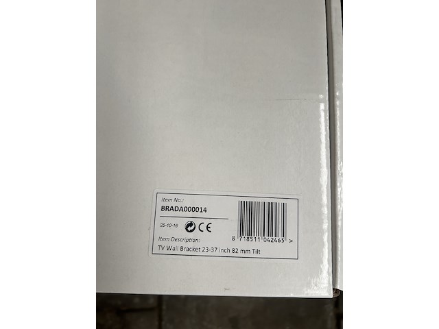 Partij diverse meubelen w.o. rotan kasten - afbeelding 7 van  8