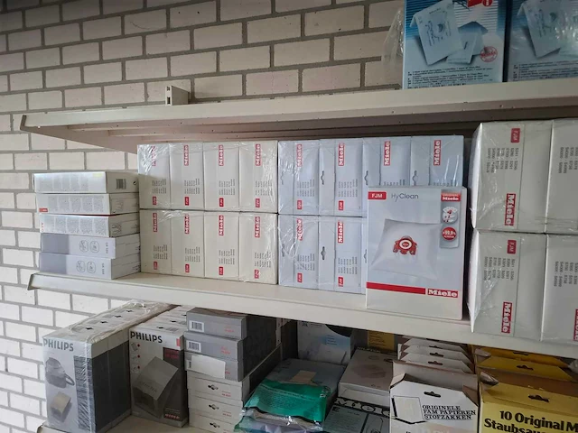 Partij diverse miele/siemens/aeg/etc stofzuigzakken/accessoires (543x) - afbeelding 6 van  12