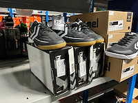Partij diverse mizuno/hummel/etc indoor schoenen (22x) - afbeelding 6 van  9