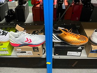 Partij diverse mizuno/hummel/etc indoor schoenen (22x) - afbeelding 8 van  9