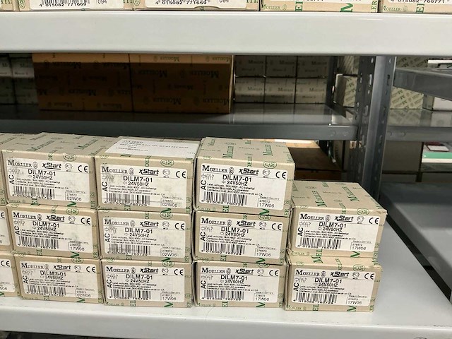 Partij diverse moeller/viteko kontaktblokken/km therm. beveiliging/km magn. sch/etc (137x) - afbeelding 3 van  45