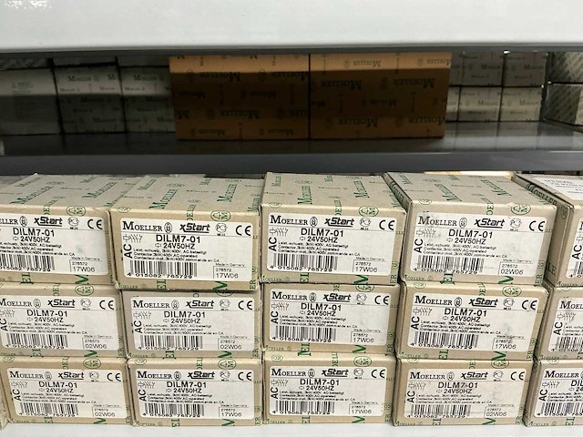 Partij diverse moeller/viteko kontaktblokken/km therm. beveiliging/km magn. sch/etc (137x) - afbeelding 4 van  45