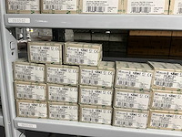 Partij diverse moeller/viteko kontaktblokken/km therm. beveiliging/km magn. sch/etc (137x) - afbeelding 5 van  45