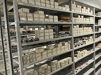 Partij diverse moeller/viteko kontaktblokken/km therm. beveiliging/km magn. sch/etc (137x) - afbeelding 1 van  45