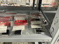 Partij diverse moeller/viteko kontaktblokken/km therm. beveiliging/km magn. sch/etc (137x) - afbeelding 31 van  45