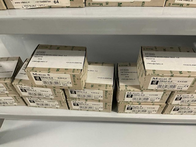 Partij diverse moeller/viteko kontaktblokken/km therm. beveiliging/km magn. sch/etc (137x) - afbeelding 38 van  45