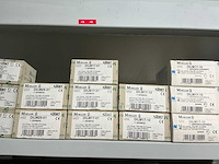 Partij diverse moeller/viteko kontaktblokken/km therm. beveiliging/km magn. sch/etc (137x) - afbeelding 41 van  45