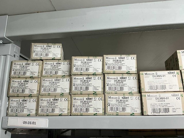 Partij diverse moeller/viteko kontaktblokken/km therm. beveiliging/km magn. sch/etc (137x) - afbeelding 42 van  45