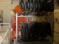 Partij diverse monitoren ca 20 stuks, excl container - afbeelding 2 van  9