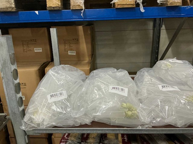 Partij diverse moss/elastieken/bloemenflesjes/decoratie (76x) - afbeelding 9 van  16