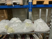 Partij diverse moss/elastieken/bloemenflesjes/decoratie (76x) - afbeelding 10 van  16