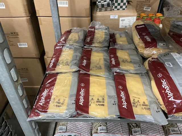 Partij diverse moss/elastieken/bloemenflesjes/decoratie (76x) - afbeelding 15 van  16