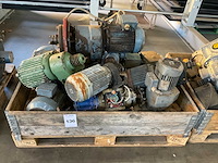 Partij diverse motoren - afbeelding 1 van  3