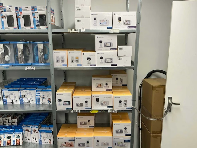 Partij diverse motorola baby monitors/cameras (83x) - afbeelding 1 van  12