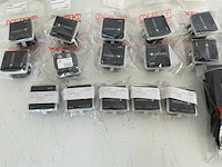 Partij diverse muller urentellers/ramen & sokkels voor urentellers (138x) - afbeelding 11 van  24