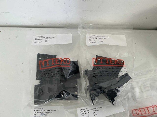 Partij diverse muller urentellers/ramen & sokkels voor urentellers (138x) - afbeelding 22 van  24