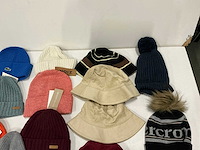 Partij diverse mutsen o.a barts/lacoste/pieces (20x) - afbeelding 4 van  5