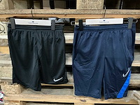 Partij diverse nike junior shorts (140x) - afbeelding 1 van  7